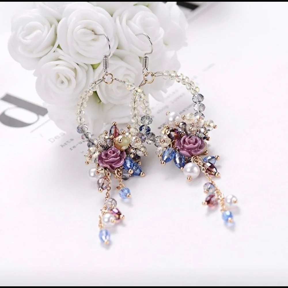 FASHIONABLE EARRINGS CLOSET CLEARANCE-PRICE FIRM